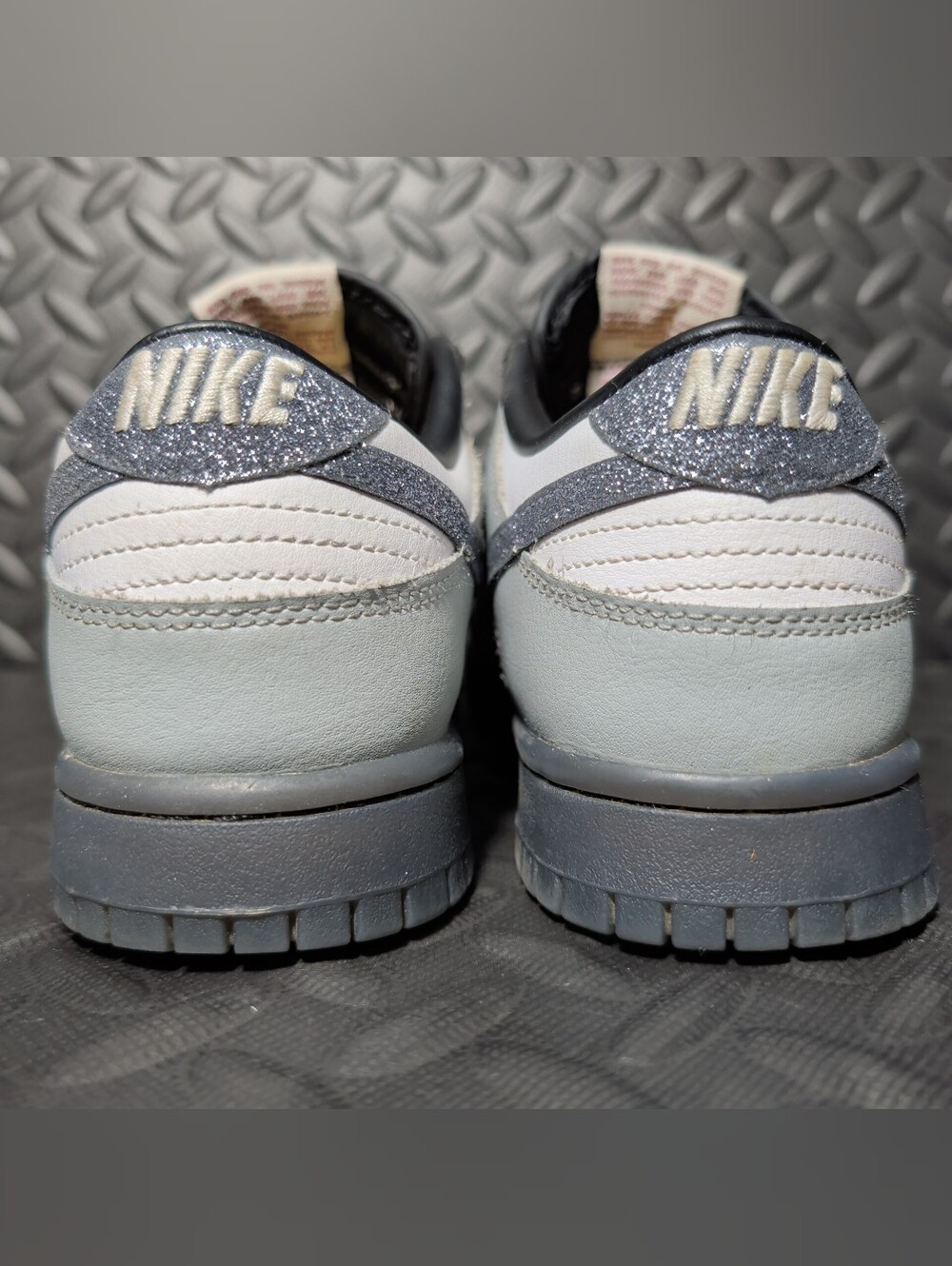 Nike Dunk Low LX Glitter swoosh 'White Light Smoke Grey' size 10 HQ3462-191 - Picture 8 of 12
